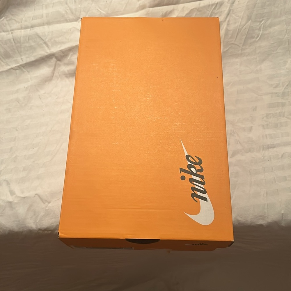 New in box , Nike Court Shot white/flax men’s size 9.5. - Picture 5 of 5